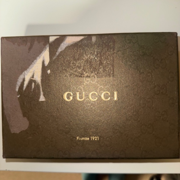 Gucci GG Marmont Chain Wallet - Picture 4 of 11
